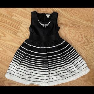 Size 6 Black and White dress